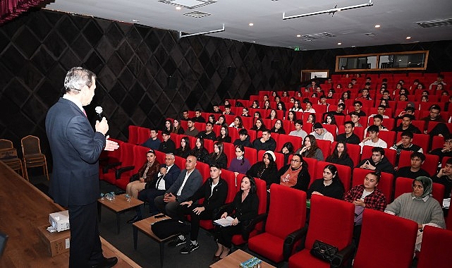 Kemer&rsquo;de &ldquo;Atat&uuml;rk ve Cumhuriyet&rdquo; konulu seminer