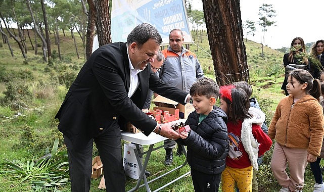 Kemer&rsquo;de fidan dikim etkinliği