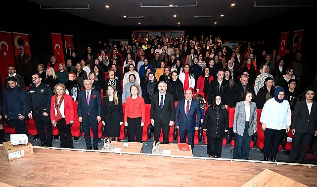 Kemer&rsquo;de &ldquo;G&ouml;n&uuml;l El&ccedil;ileri ile Koruyucu Aile Farkındalık Toplantısı&rdquo; yapıldı