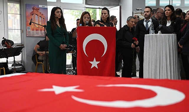 Kemer&rsquo;de &Ouml;ğretmenler G&uuml;n&uuml; programı d&uuml;zenlendi