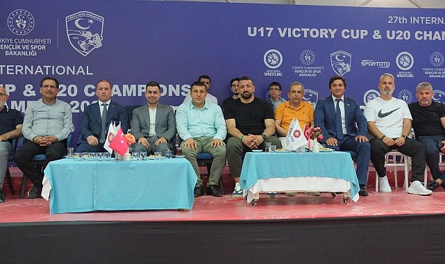 Kemer&rsquo;de Uluslararası G&uuml;reş Heyecanı