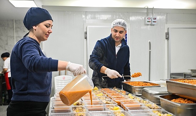 Kent Lokantası&rsquo;nda dayanışma sofrası b&uuml;y&uuml;yor