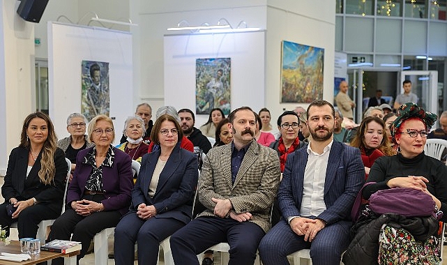 Kent S&ouml;yleşileri&rsquo;ne &uuml;nl&uuml; yazar Ayşe Kulin konuk oldu