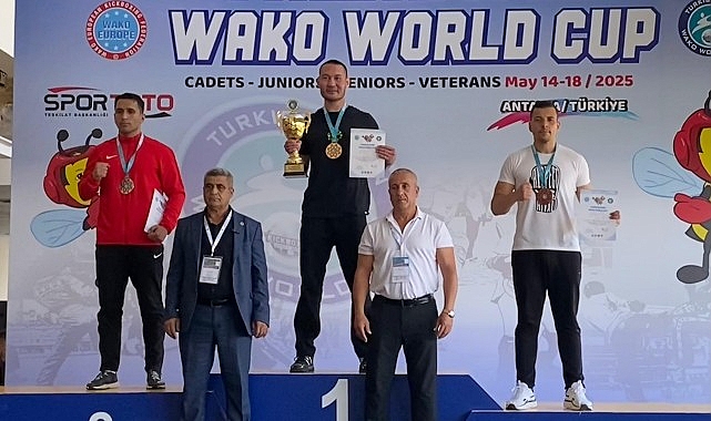 Kick Boks sporcularımızdan D&uuml;nya Şampiyonası&rsquo;nda d&ouml;rt madalya