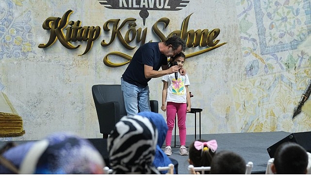 Kılavuz Kitap K&ouml;y&uuml;, fuara renk katıyor