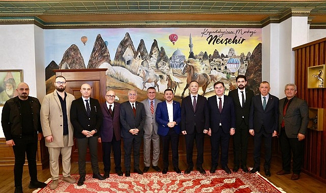Kırgızistan Ankara B&uuml;y&uuml;kel&ccedil;isi Kazakbayev, Belediye Başkanı Arı&rsquo;yı Ziyaret Etti