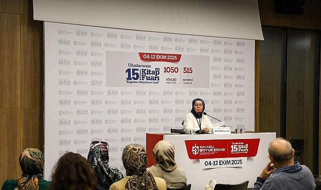 Kitap Fuarı'na yazarlar s&ouml;yleşileriyle g&uuml;&ccedil; veriyor