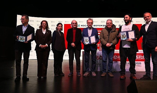 Kitap Fuarı'nda "Şehrengiz" kitabı tanıtıldı