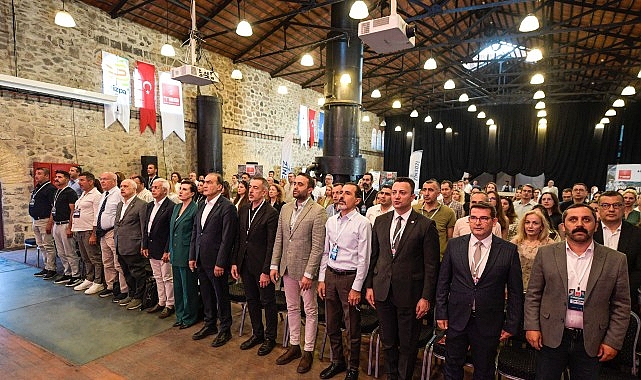 Kıyı Kentlerinin Ortak Sorunları İzmir&rsquo;de Ele Alındı