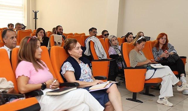 KO-MEK'le etkili sosyal medya kullanımını &ouml;ğrendiler
