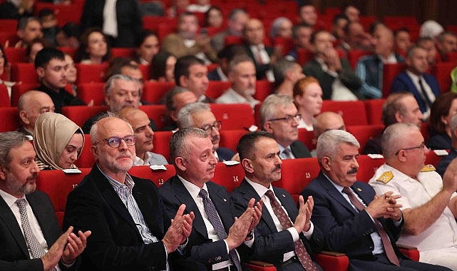 Kocaeli Kitap Fuarı'na g&ouml;rkemli a&ccedil;ılış