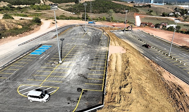 Kocaeli Stadı'nın &ccedil;evresinde hummalı &ccedil;alışma