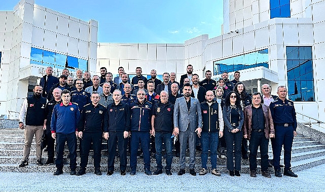 Kocaeli'de b&uuml;y&uuml;k deprem tatbikatı masaya yatırıldı