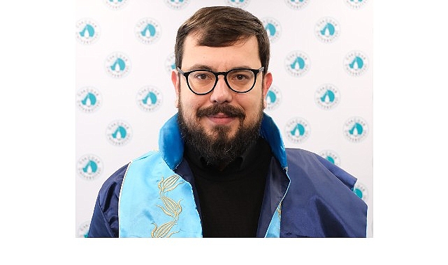 Komplo teorileri toplumun ger&ccedil;ekleri g&ouml;rmesini engelliyor!