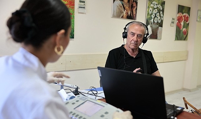 Konak Belediyesi&rsquo;nden ileri yaşa işitme sağlığı hizmeti