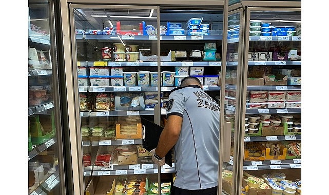 Konak Belediyesi&rsquo;nden zincir marketlere sıkı denetim