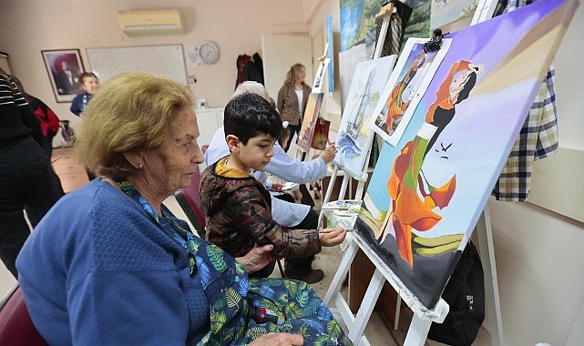 Konak&rsquo;ın İleri Yaş Merkezi&rsquo;nde bayram neşesi