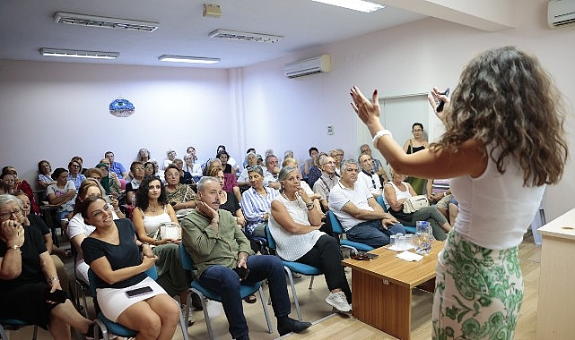 Konak&rsquo;ın İleri Yaş Merkezi&rsquo;nde kuşaklararası iletişim semineri