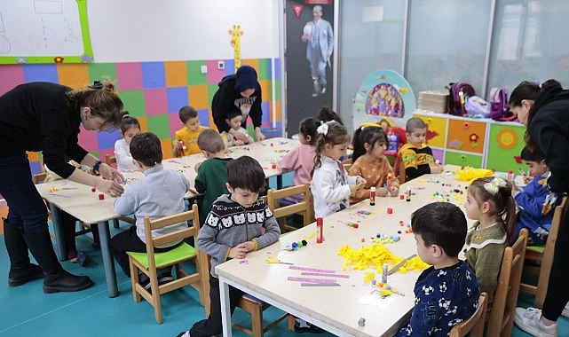 Konaklı minikler sanatla b&uuml;y&uuml;yor