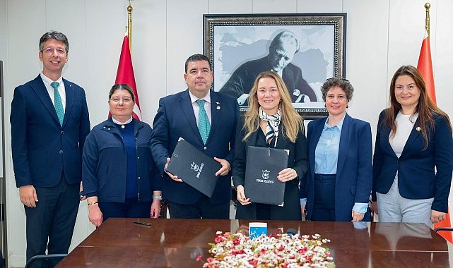 Konak&rsquo;ta imzalar kadın istihdamı i&ccedil;in atıldı