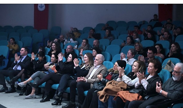 Konak&rsquo;ta Nazım&rsquo;a unutulmaz anma