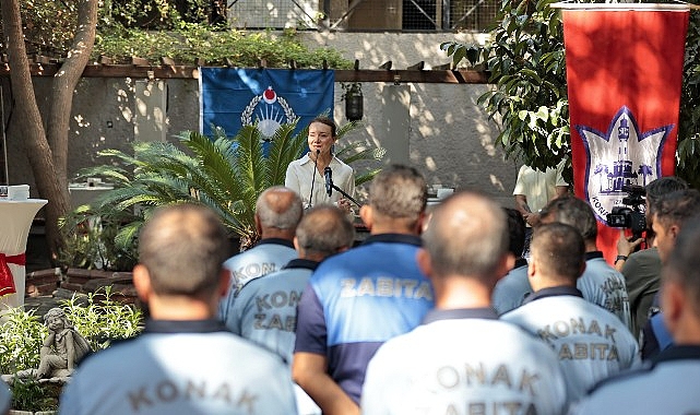 ​Konak&rsquo;ta zabıta personeline anlamlı kutlama