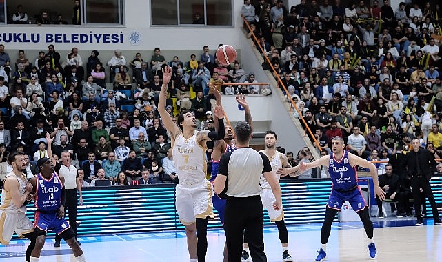 Konya B&uuml;y&uuml;kşehir Belediyespor Yarı Finalde