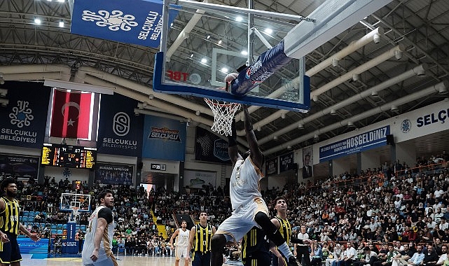 Konya B&uuml;y&uuml;kşehir Sezonu Fenerbah&ccedil;e Koleji Galibiyetiyle A&ccedil;tı