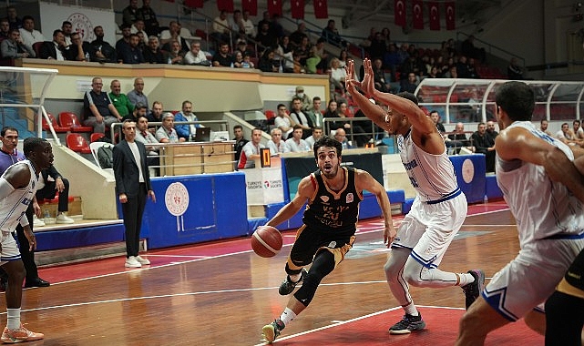 Konya B&uuml;y&uuml;kşehir Zirve Takibini S&uuml;rd&uuml;rd&uuml;