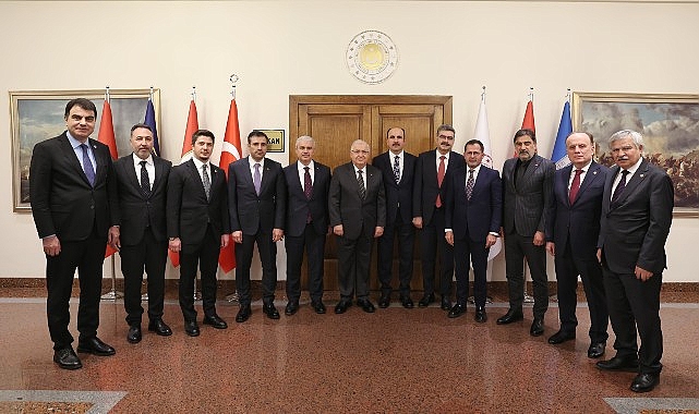 Konya Heyetinden Milli Savunma Bakanı Yaşar G&uuml;ler&rsquo;e Ziyaret
