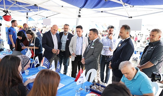 K&uuml;&ccedil;&uuml;k&ccedil;ekmece Belediyesi İstihdam Fuarı&rsquo;nın İkincisini D&uuml;zenledi