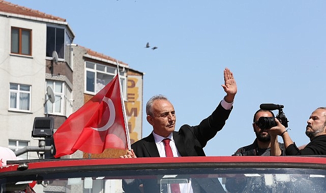 K&uuml;&ccedil;&uuml;k&ccedil;ekmece&rsquo;de 19 Mayıs Coşkusu Sokaklara Taştı