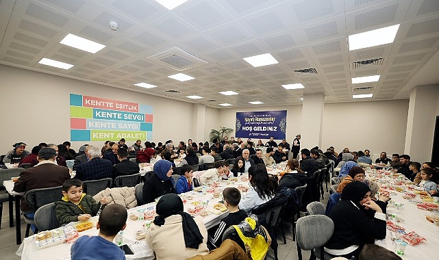 K&uuml;&ccedil;&uuml;k&ccedil;ekmece&rsquo;de İftar Sofralarına ve Ramazan Etkinliklerine Yoğun İlgi