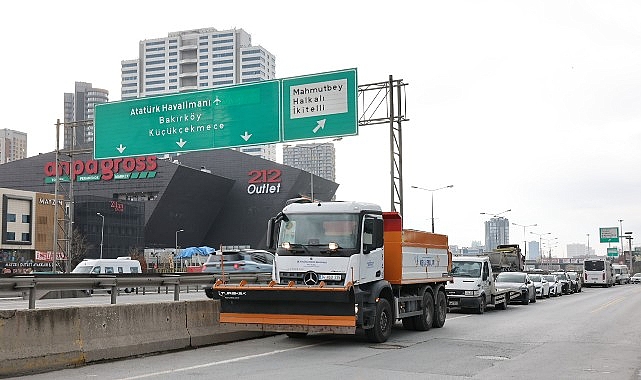 K&uuml;&ccedil;&uuml;k&ccedil;ekmece&rsquo;de Kış Alarmı: Hazırlıklar Tamam