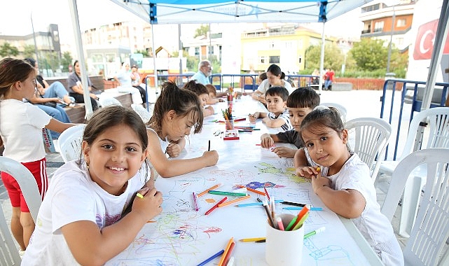 K&uuml;&ccedil;&uuml;k&ccedil;ekmece&rsquo;de Yaz Boyunca Sanat Sokakta!