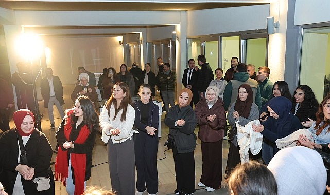 K&uuml;&ccedil;&uuml;k&ccedil;ekmeceli Gen&ccedil;ler, En Uzun Gece&rsquo;de Buluştu