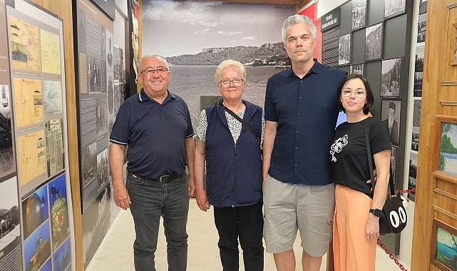 K&uuml;lt&uuml;r Evi&rsquo;ne kitap bağışladı