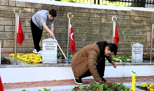 Kut&rsquo;&uuml;l Amare şehitleri İzmit&rsquo;te dualarla anıldı