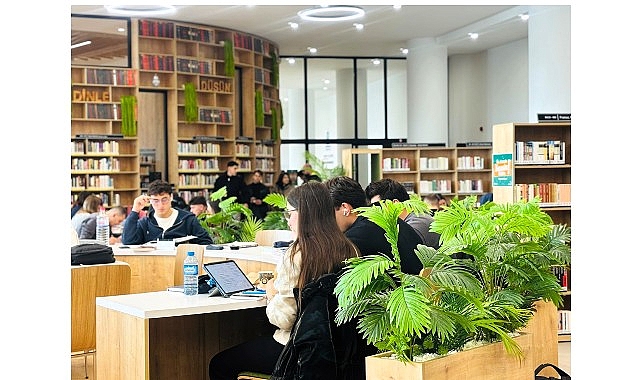 K&uuml;t&uuml;phaneler yarıyıl tatilinde cıvıl cıvıl