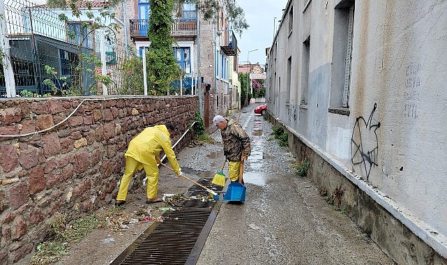Kuzey Ege&rsquo;de etkili olan yağışa Ayvalık Belediyesi&rsquo;nden anında m&uuml;dahale