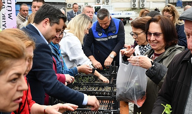 L&uuml;leburgaz Belediyesi'nden vatandaşlara 20 bin adet fide