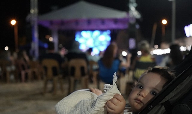 L&uuml;leburgaz&rsquo;da a&ccedil;ık havada m&uuml;zik keyfi