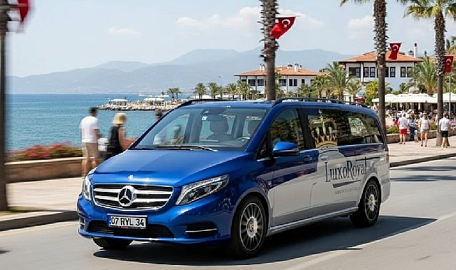 Luxoroyal VIP Transfer: Konfor, G&uuml;ven ve Prestiji Bir Arada Sunan L&uuml;ks Ulaşım Deneyimi