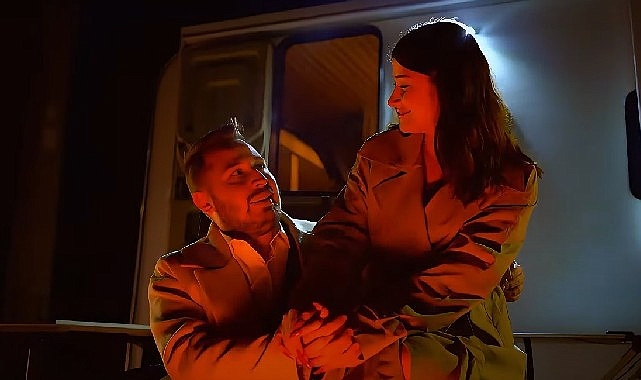 Mahmut G&ouml;rgen, 'Universal Vibes' alb&uuml;m&uuml;n&uuml;n ikinci video klibini yayınladı!