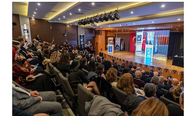 Mali M&uuml;şavirlerin Yoğun İlgi G&ouml;sterdiği 19. T&uuml;rkiye Muhasebe Standartları Sempozyumu İzmir SMMM Odası Ev Sahipliğinde Ger&ccedil;ekleştirildi