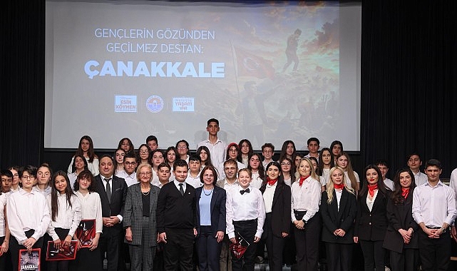 Maltepe Belediyesi &ouml;ğrencilerinden &lsquo;Gen&ccedil;lerin G&ouml;z&uuml;nden Ge&ccedil;ilmez Destan: &Ccedil;anakkale&rsquo; g&ouml;sterisi