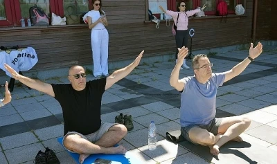 Maltepe&rsquo;de yoga i&ccedil;in buluştular