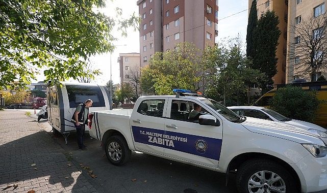 Maltepe sokaklarında karavanlara ge&ccedil;it yok!