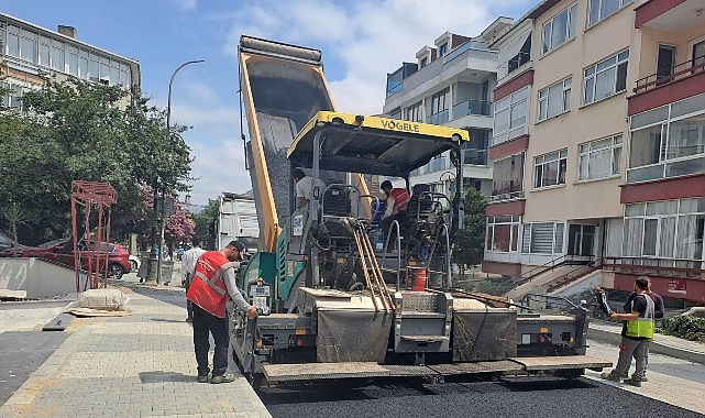 Maltepe&rsquo;de asfalt &ccedil;alışmaları s&uuml;r&uuml;yor