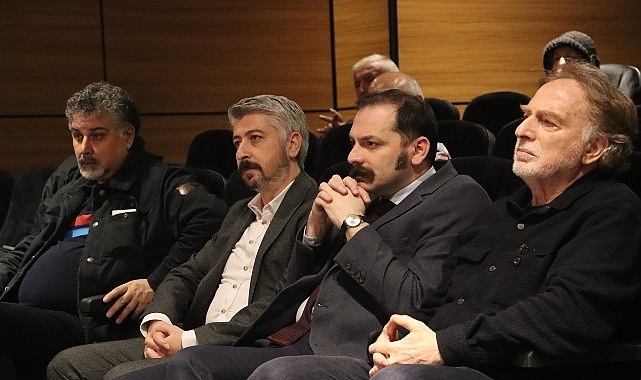 Maltepe&rsquo;de &ldquo;D&uuml;nya Nereye Gidiyor?&rdquo; Sorusu Masaya Yatırıldı